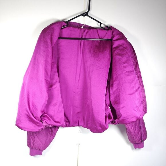 FREE PEOPLE Women's Easy Small Oversized Fushia Cropped Quilted Bomber Jacket - Picture 3 of 9